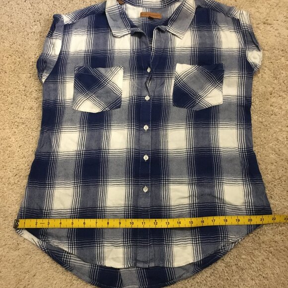 JACHS Girlfriend Blue & White Plaid Rolled Cuff Button Down Rayon Shirt - Picture 13 of 15
